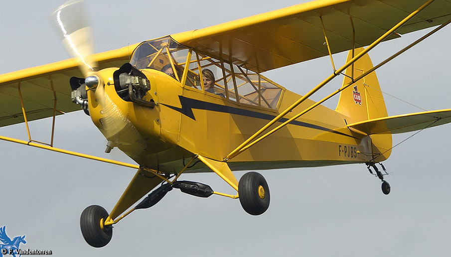 PIPER CUB J-3